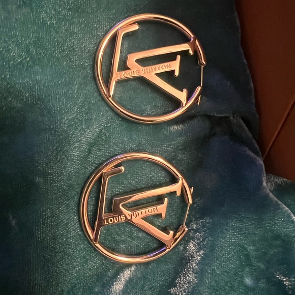 Gold plated Insp. Earrings - Picture 2 of 4